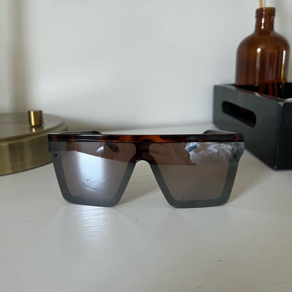 Quay Australia Hindsight Sunglasses